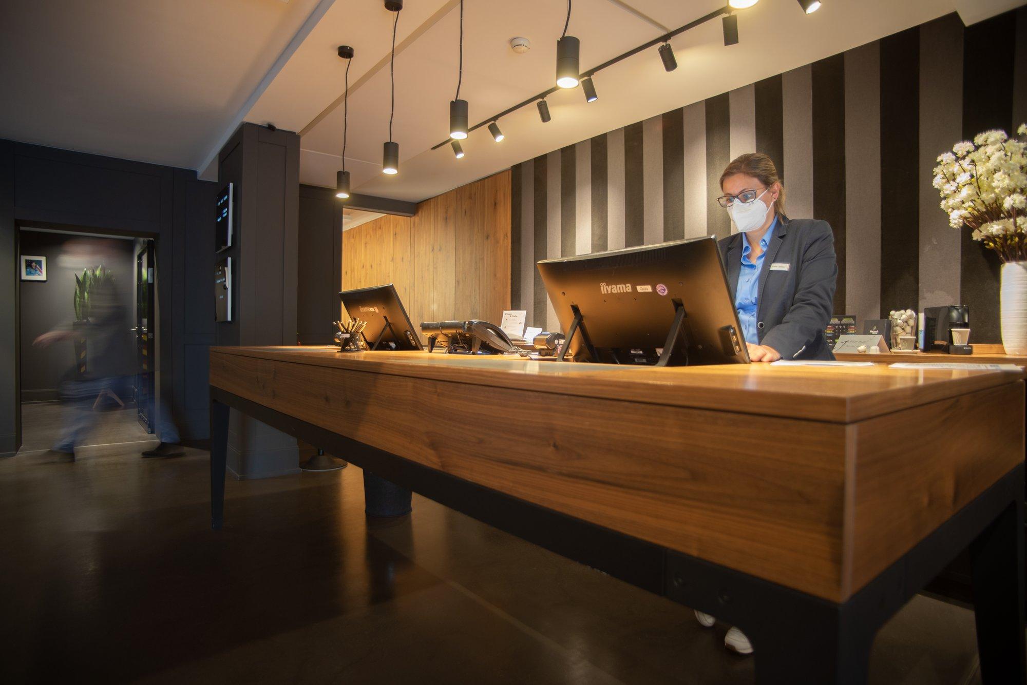 &Repeat Koeln Airport Hotel Eksteriør billede