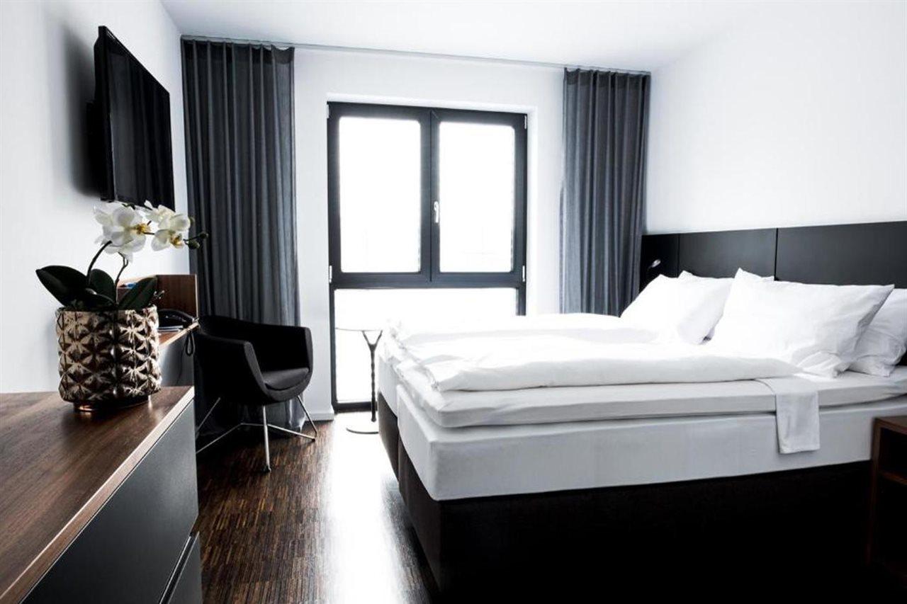 &Repeat Koeln Airport Hotel Eksteriør billede