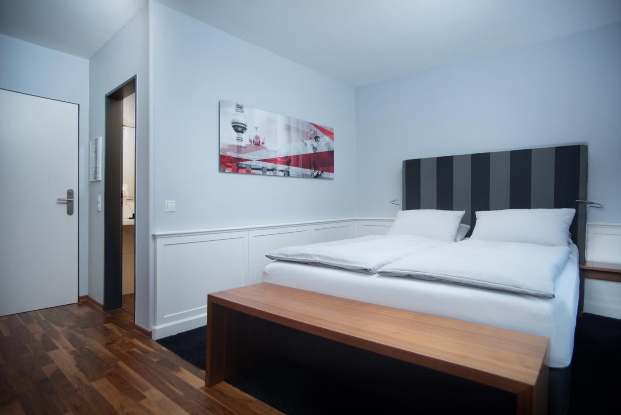 &Repeat Koeln Airport Hotel Eksteriør billede